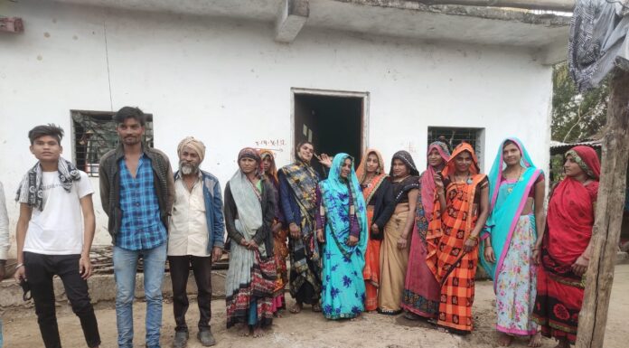 ग्राम पंचायतों में भ्रष्टाचार का बोलबाला सरपंच सचिव रिश्वत में मांग रहे मुर्गा और शराब