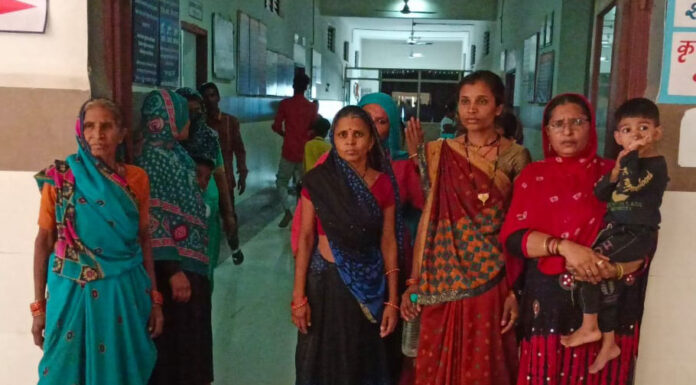 एक्शन का रिएक्शन सुधार के नाम पर प्रसुताऐं छुटटी को लेकर प्रताडित