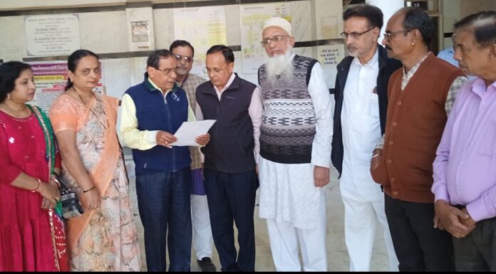 पालक महासंघ की मांग बढती ठिठुरन में परिर्वतित हो स्कूलों का समय