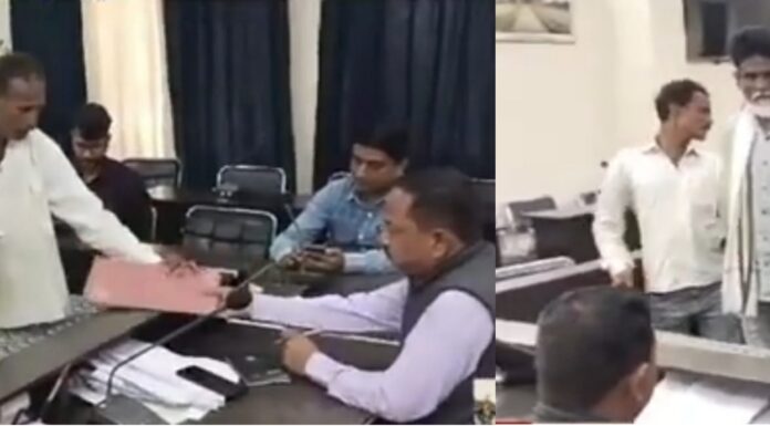 जेएमएफसी ने हडपी मुआवजे की राशि किसानों ने की कलेक्टर से शिकायत