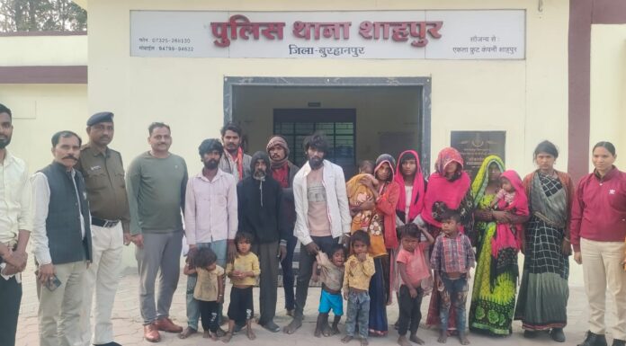 जिला एवं पुलिस प्रशासन की पहल रंग लाई बंधक मजदूर हुए मुक्त