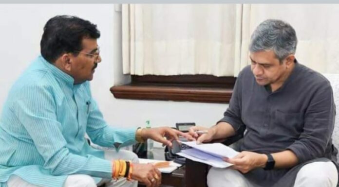 पुष्पक और गोवा एक्सप्रेस की शहर वासियों को कब मिलेगी सौगात