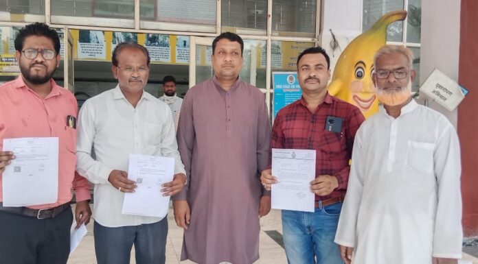 यह कैसी विडमना परिषद बैठक बुलाने के लिए पार्षद पहुंचे जनसुनवाई में