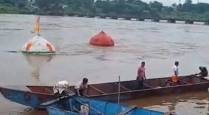 सीजन में पहली बार ताप्ती उफान पर प्रशासन अलर्ट