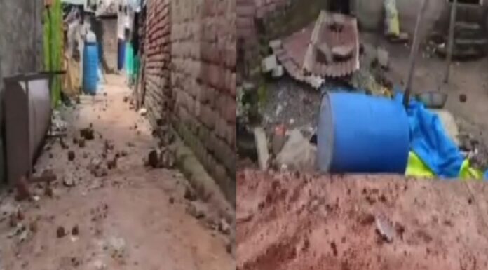 तोड़फोड़ आगजनी और छेड़छाड़ की घटना के बाद अब ग्रामीणों का गांव से पलायन