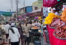रमजान की रौनक से अफतार का बाजार है गुलजार