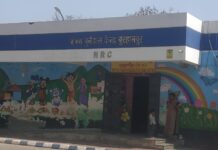 पोषण पुनर्वास केंद्र के बुरे हाल ए सी वाटर कूलर बंद माताओं को परोसा जा रहा मरीजों का भोजन