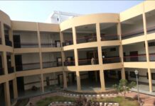 विशेषज्ञ डॉक्टरों की कमी के चलते मरीज रेफर हो रहे इंदौर